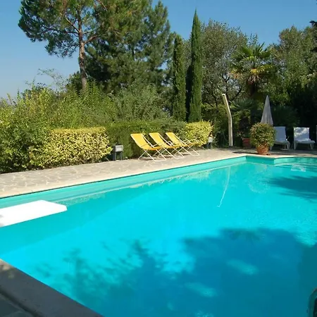 Villa Sleeps 8 Pool Air Con Wifi