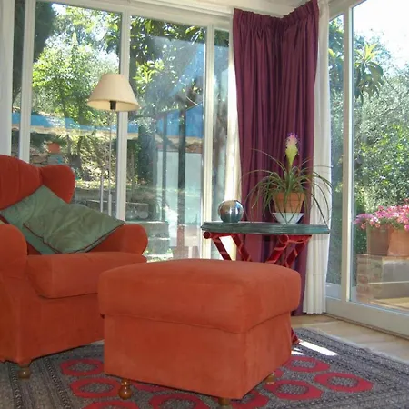 Sleeps 8 Pool Air Con Wifi *